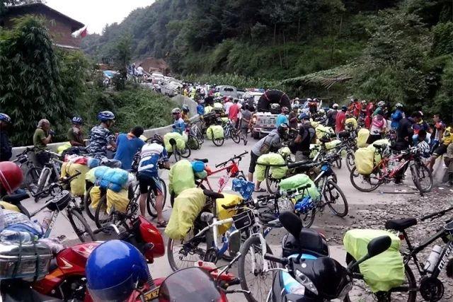 我是川藏线，暑期到了我现在慌得一批