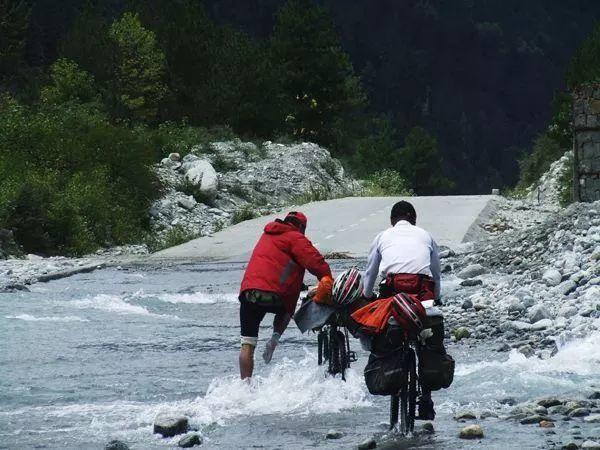 我是川藏线，暑期到了我现在慌得一批