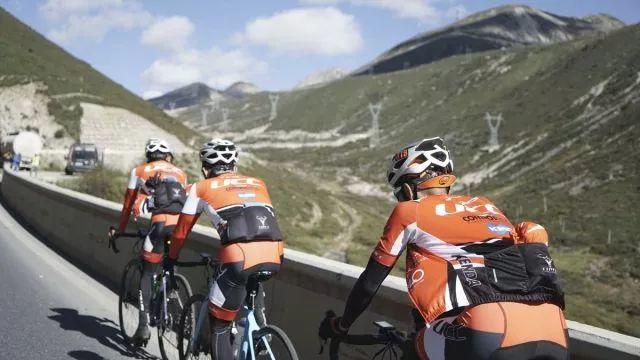 我是川藏线，暑期到了我现在慌得一批