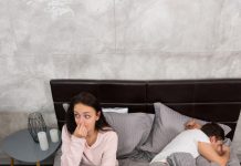 啥时候可以在女友面前放屁？