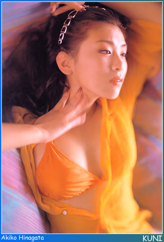 雏形明子 Akiko Hinagata