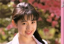 小峰佳世 Kayo Komine 写真