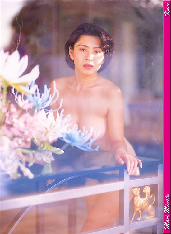 美里真理 Mari Misato