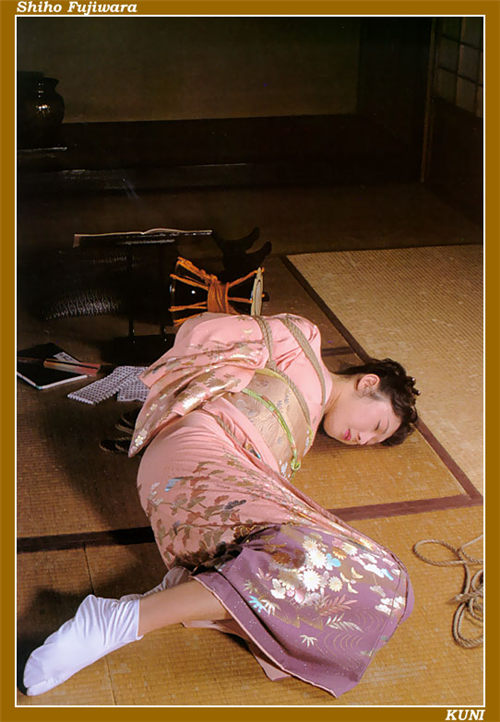 藤原史歩 Shiho Fujiwara