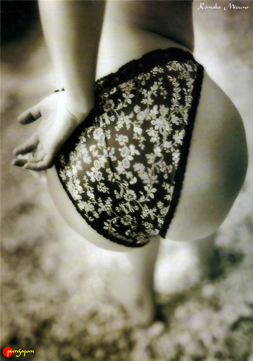 Kanako Mizuno 水野可奈子 