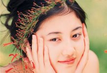 吉冈真由美 Mayumi Yoshioka