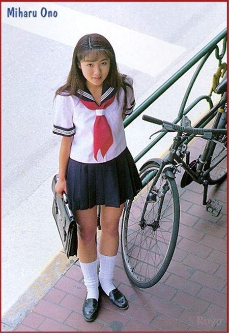 小野美晴 Miharu Ono