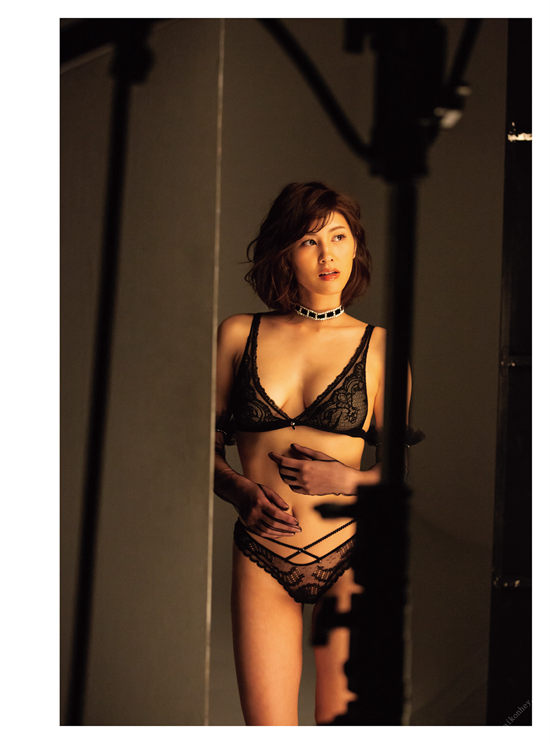 8woman エイトマン女優8人のいちばん長い日 アサ芸SEXY女優写真集